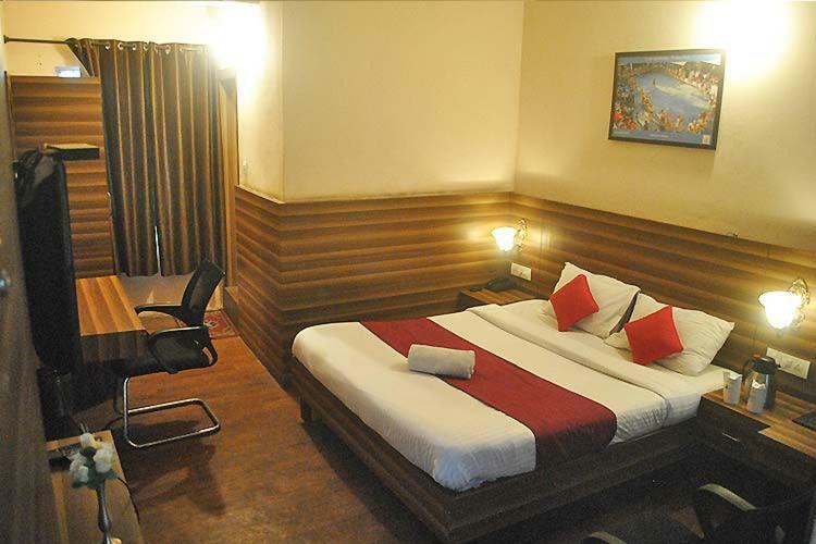 Hostel Vijay Palace Dharamshala Exterior foto