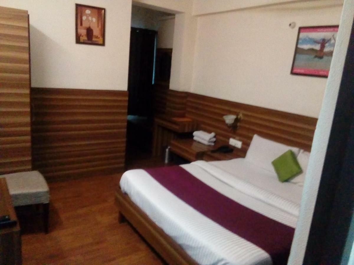 Hostel Vijay Palace Dharamshala Exterior foto