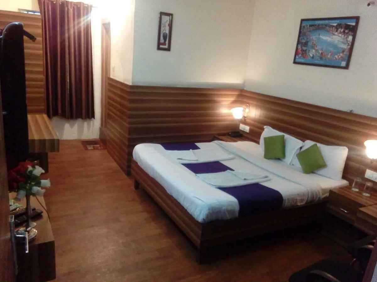 Hostel Vijay Palace Dharamshala Exterior foto